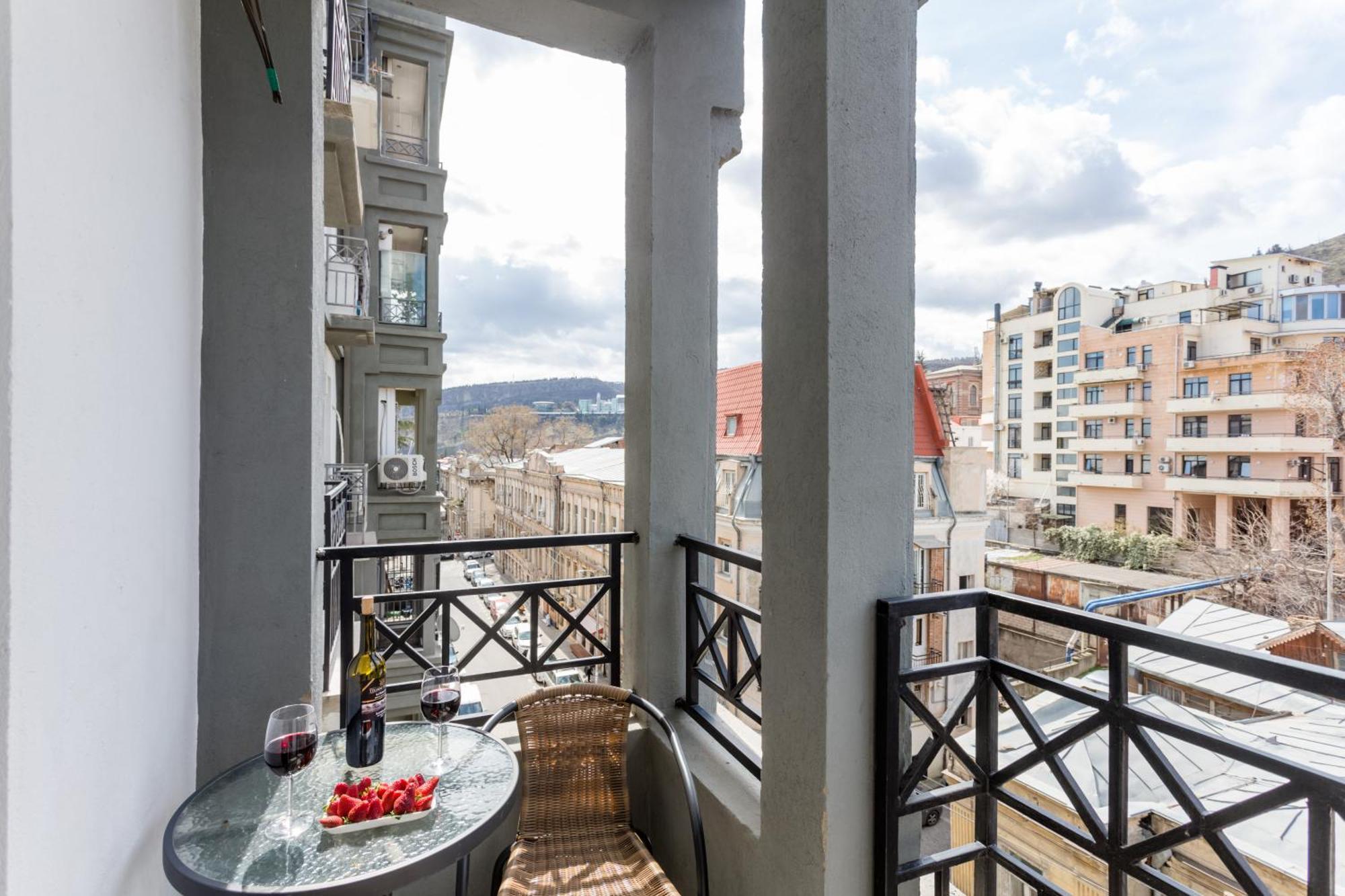 Tbilisi Apartment Ll Buitenkant foto